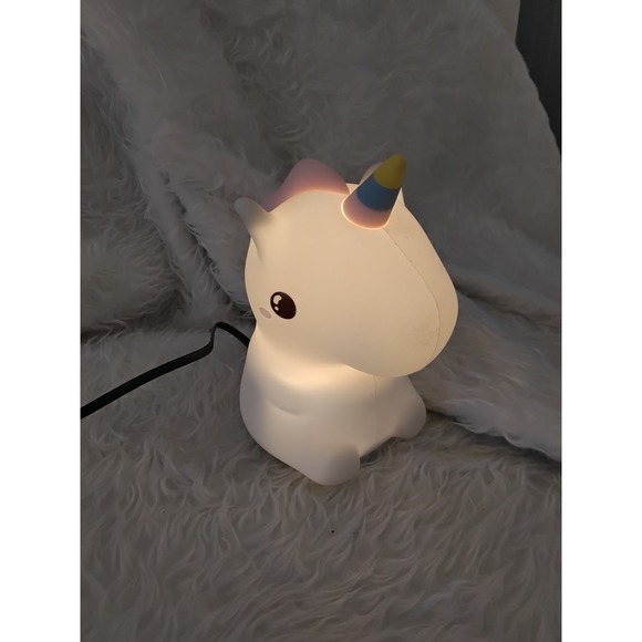 Cute Unicorn Night Light Kids USB Powered Mood Lamp - Picture 1 of 6